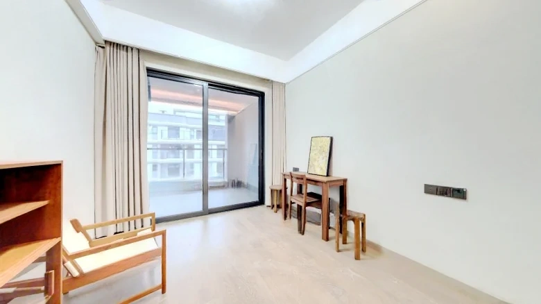 Signatura Lakefront Left Bank - View 1