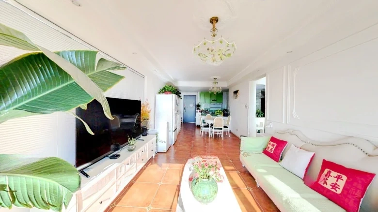 Outstanding Dianchi Clear Green - View 1