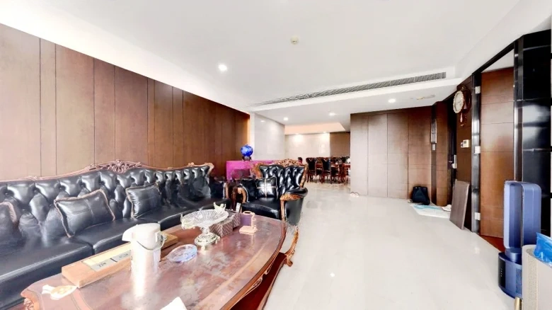 Yinzuo Linghai Grand Mansion - View 1