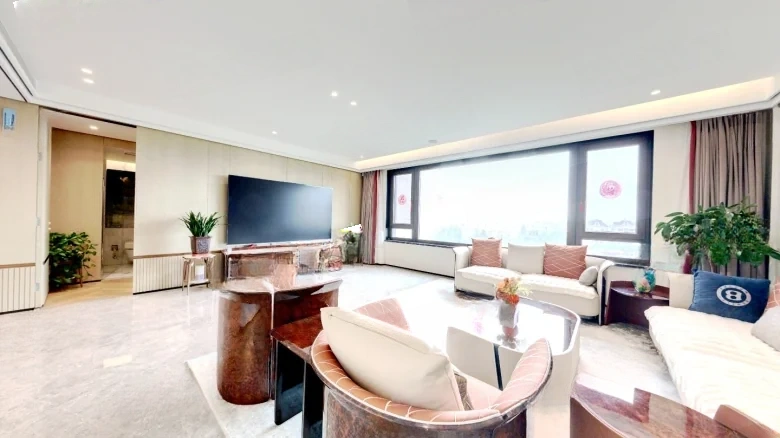 Silver Abundance Nine Treasures City Long Mansion - View 1