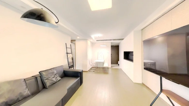 Rende Urban Starlight Elegance Court - View 1