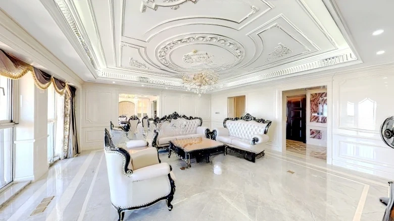 Vanke Lake Heart Island - View 1