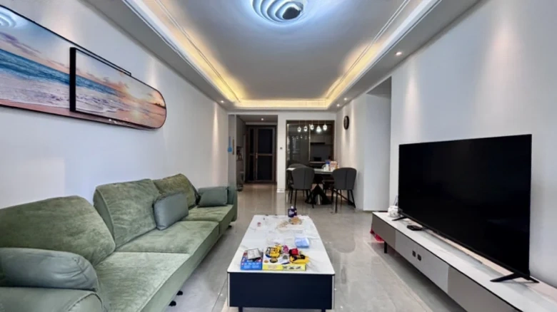 Sanya Yishan Lake - View 2