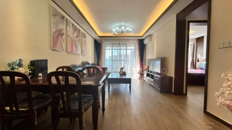 Sanya Yishan Lake - View 1