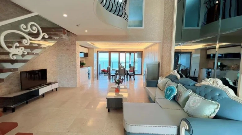 Half Mountain Peninsula Central Sea View Boulevard - View 1