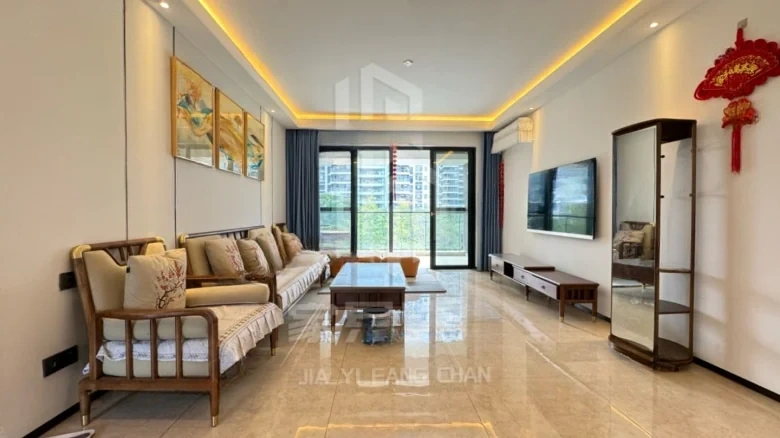 Sanya Yanshan Lake - View 1