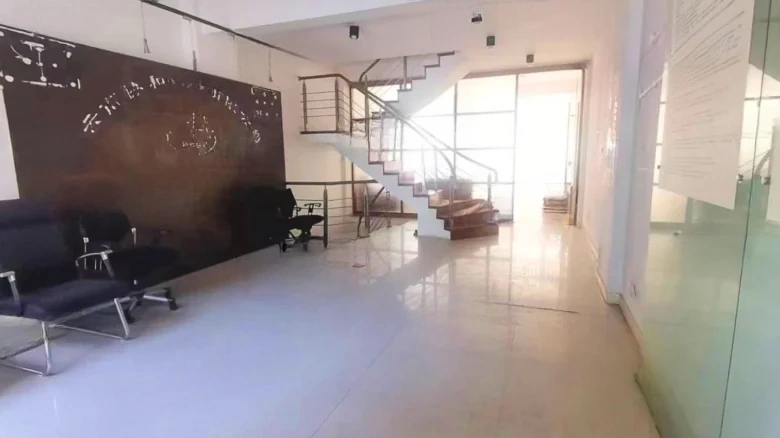 Morning Glow Street Mansion - View 6