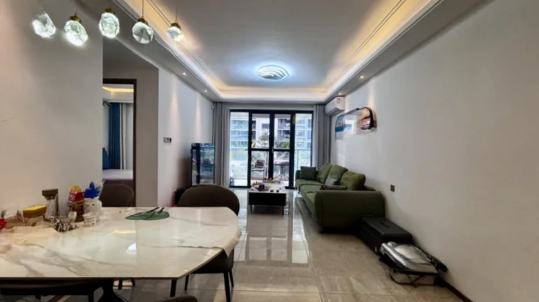 Sanya Yishan Lake - View 1