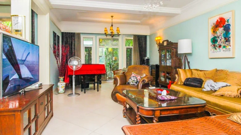 Ivy League Cultural Villa - View 4