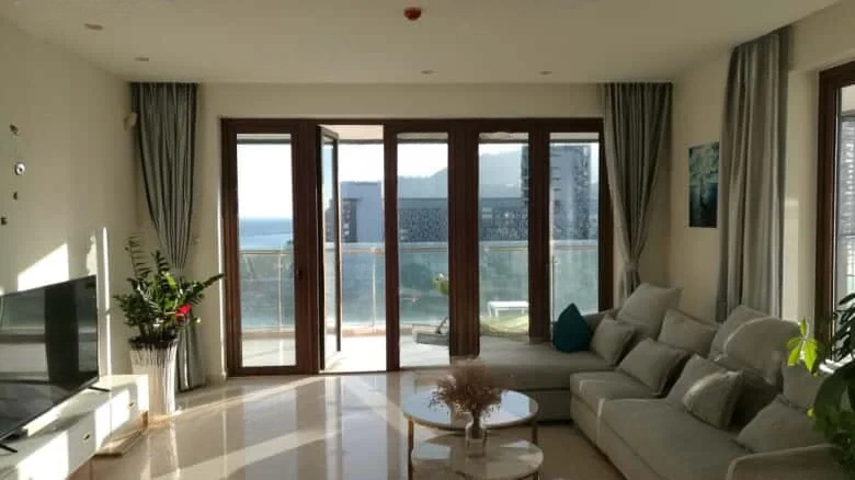 Half Mountain Peninsula Donghai Bay Phase III - View 1