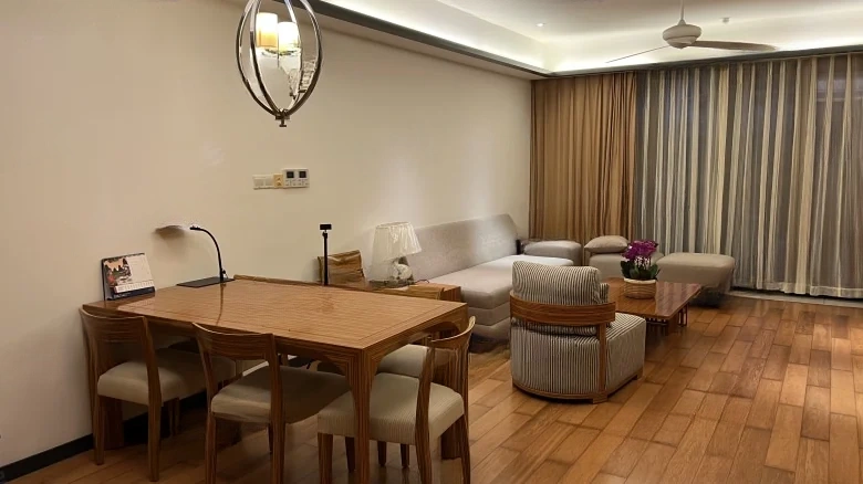 Half Mountain Peninsula - View 1