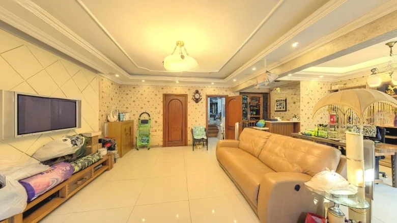 Golden Land Temple Courtyard - View 8