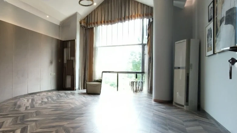 Kunming Dianchi Golf Club - View 1