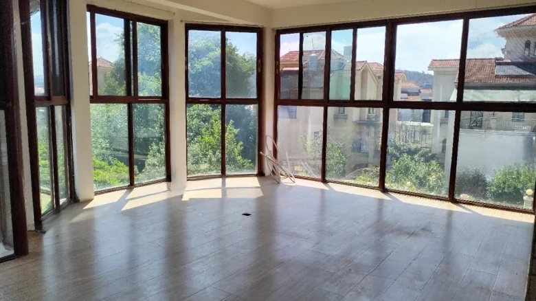 Shilinx International Villa - View 1