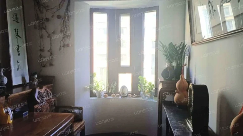 Tianshan State Guest No. 1 - View 5