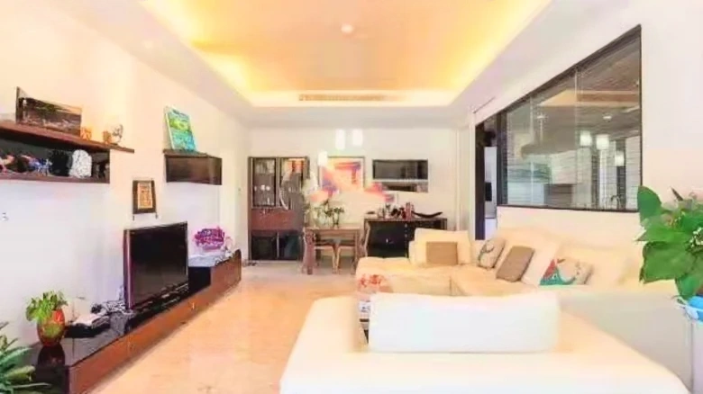 Half Mountain Peninsula Twin Bays Phase II - View 4