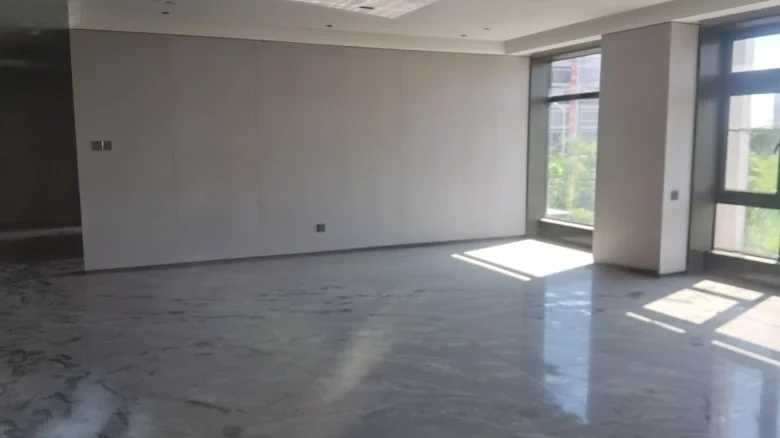 Luhu Listening Blue Times - View 7