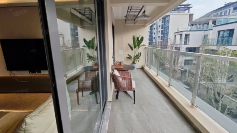 China Residences Lantai Mansion - View 8