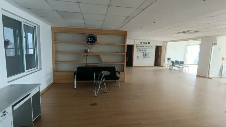 Huayi Tower - View 1