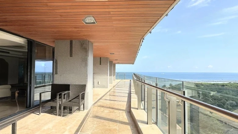 Banshan Bandao · Central Seaview Avenue - View 1