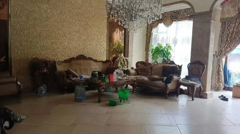 Changchun Pearl明珠 can be directly translated as part of the location name and descriptive term. For precise translation in context or specific use case e.g., business, geographic, additional information might be needed. However, strictly translating - View 1