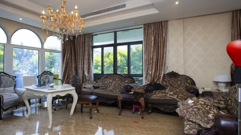 Green City Mountain Speak Interval The direct translation can sound a bit awkward in English. A more natural rendering might be - View 10