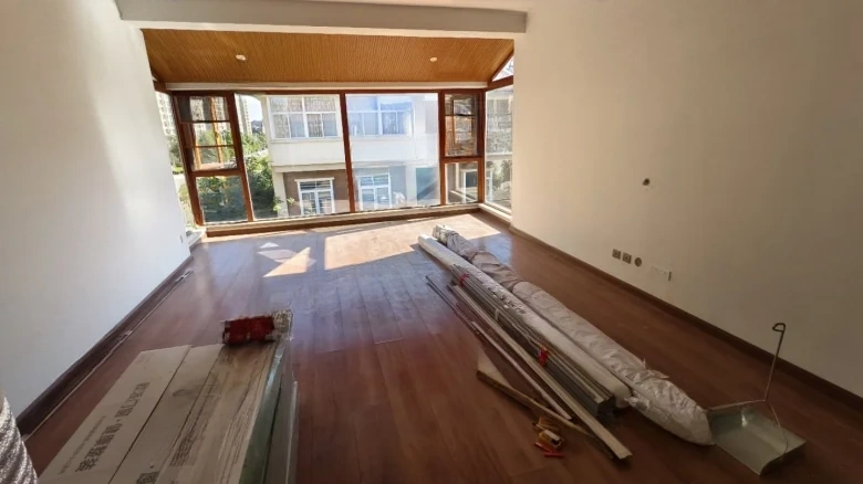 Dianchi Sunshine Yard - View 5