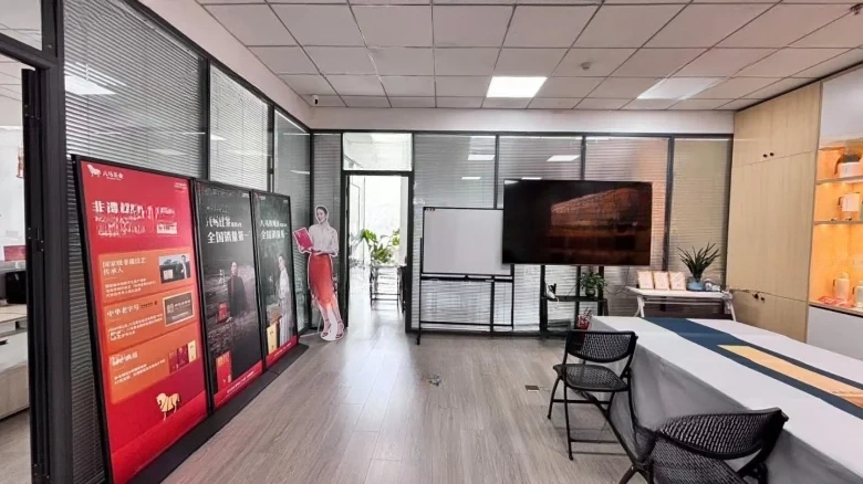 Lanzhou Center Office Building - View 4