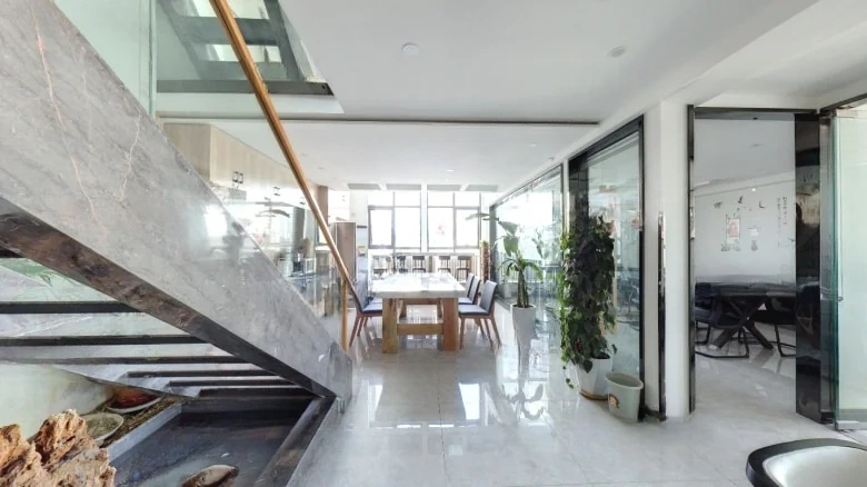 Lanzhou Zhongtianjian Square - View 8