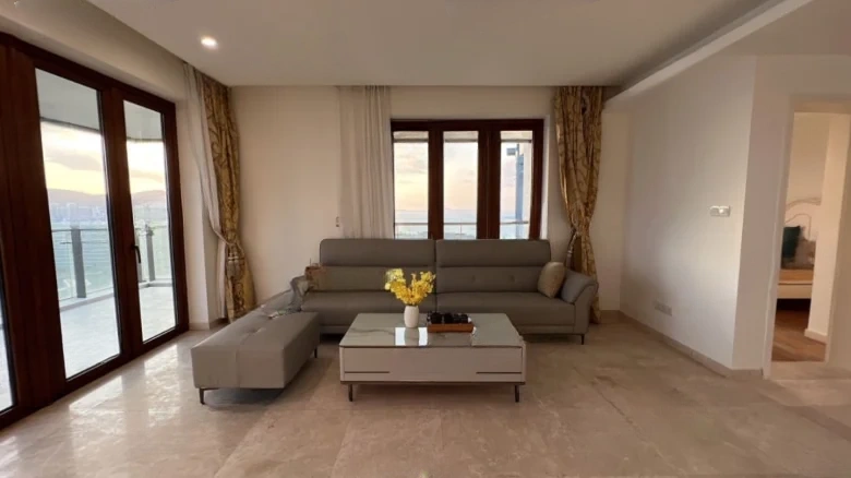 Half Mountain Peninsula Donghai Bay Phase III - View 1