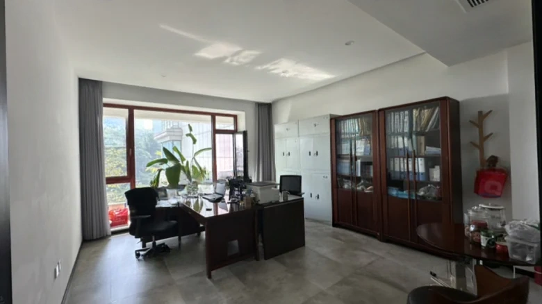 Eastern Supreme Emperor - View 5