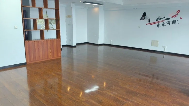 Kunming Xishan Wanda Plaza - View 2