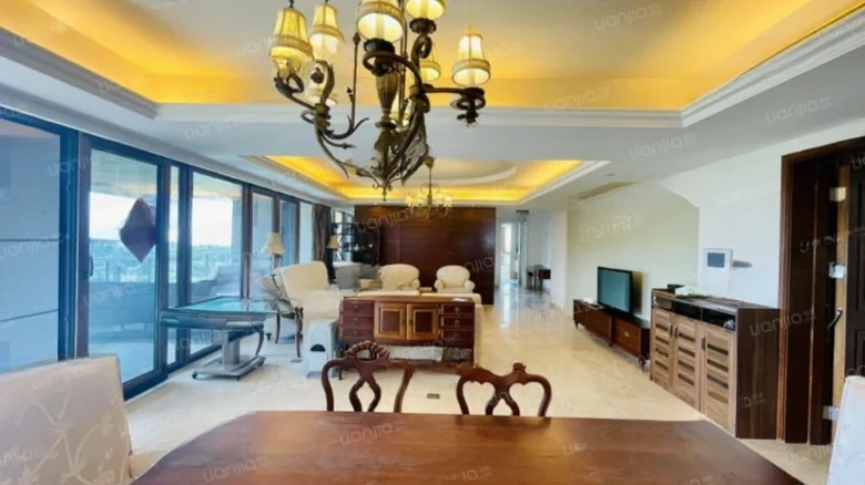 Central Seaview Avenue, Peninsula Hill - View 1