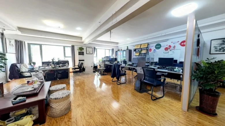 Hengda Crystal Color Center - View 1