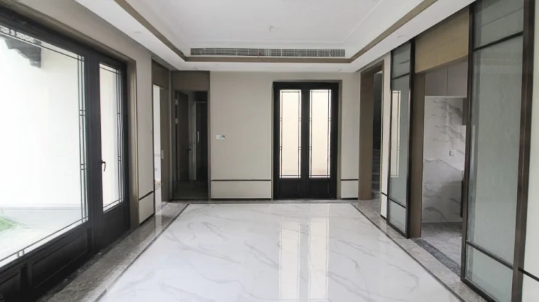 Wangzhu Mountain - View 8