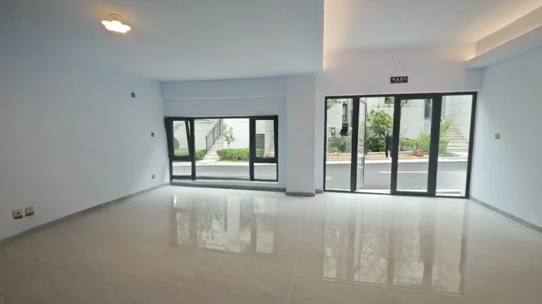 Qingdao Town Lake Como - View 4