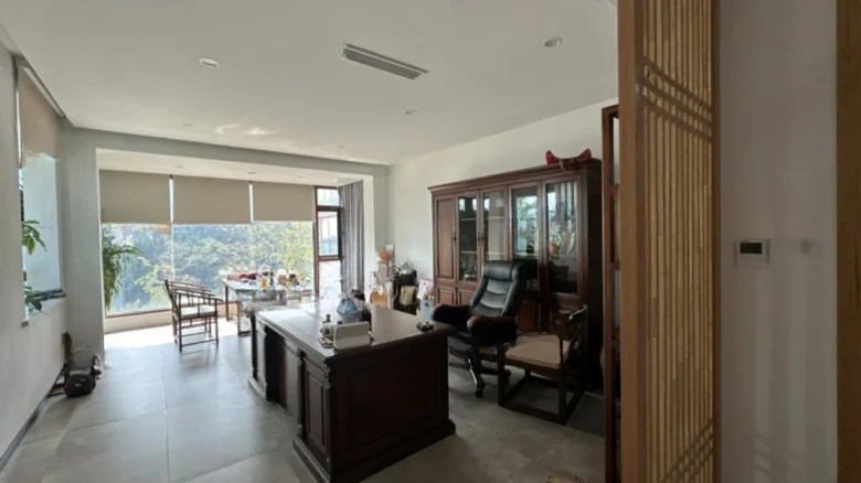 Eastern Supreme Emperor - View 11