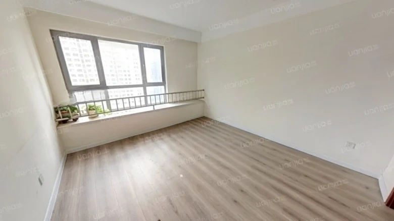 Huachuang Grand View Center - View 1