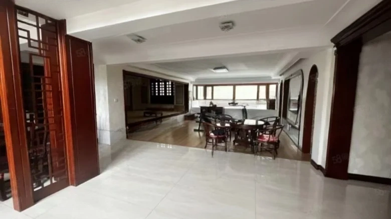 Nanhu One号 In some contexts, especially for locations or facilities, it's common to retain - View 15