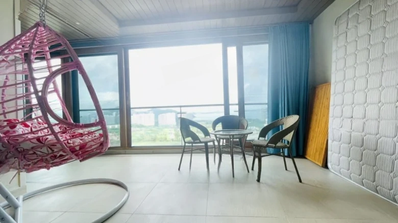 Half Mountain Peninsula - View 10