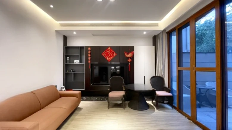 Vanke Lakeview Resort Park Phase II - View 1