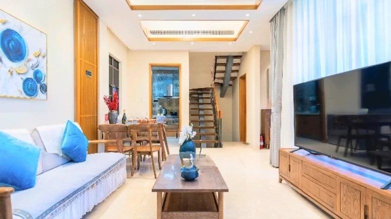 Ronaldbay Sanya Bay Harbor Area One - View 6