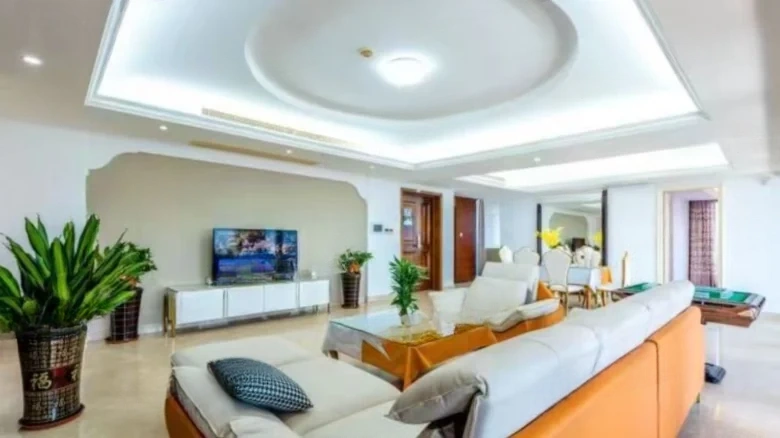 Half Mountain Peninsula Central Sea View Boulevard - View 1