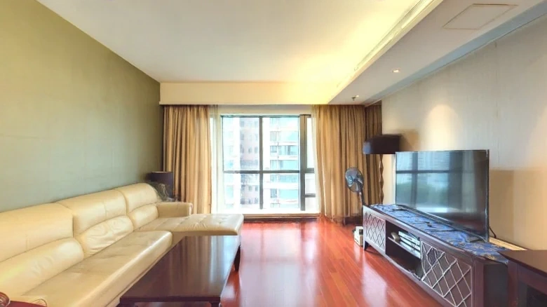 Richly Luxurious Edinburgh International Apartment - View 4