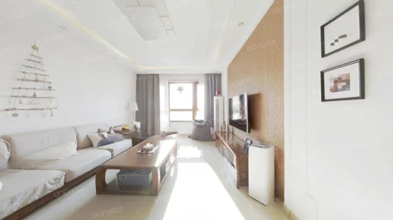 High-Tech Garden Residence - View 5