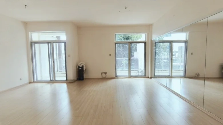 Dianchi Weicheng Zhibao - View 4