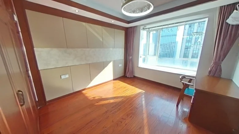 Golden Leader Family South District - View 4