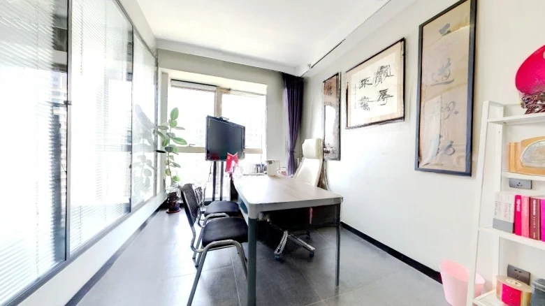 Starlight Avenue Plaza - View 3