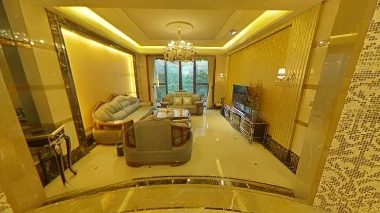 Elegant Home Platinum Elegance Court - View 7