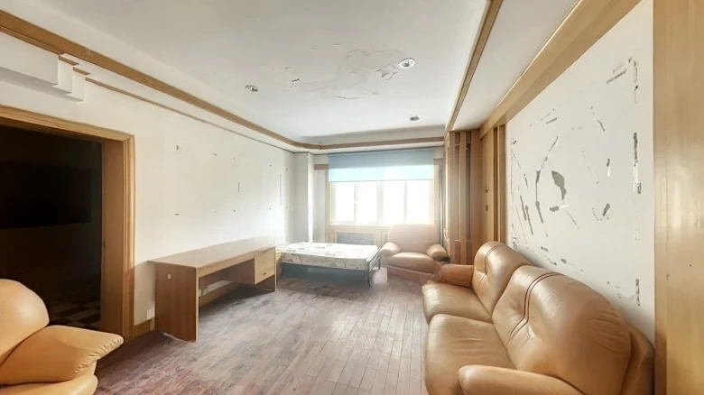 Yellow Tower Office Building - View 5